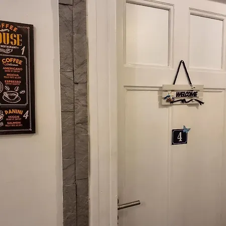 My Lovely Palace Apartman